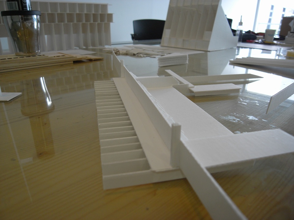 Mock-up Dam 01